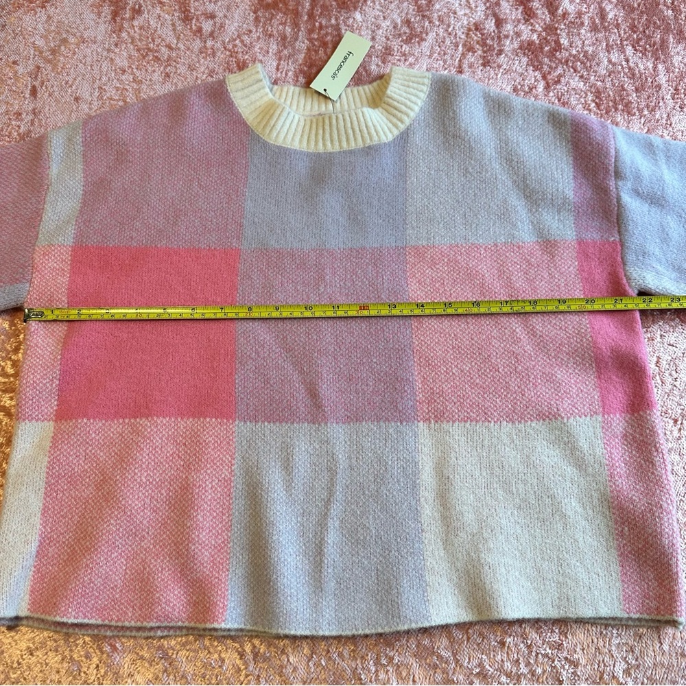 NWT Pink and Purple Plaid Women's Sweater mi ami for francesca’s boutique - Picture 7 of 9